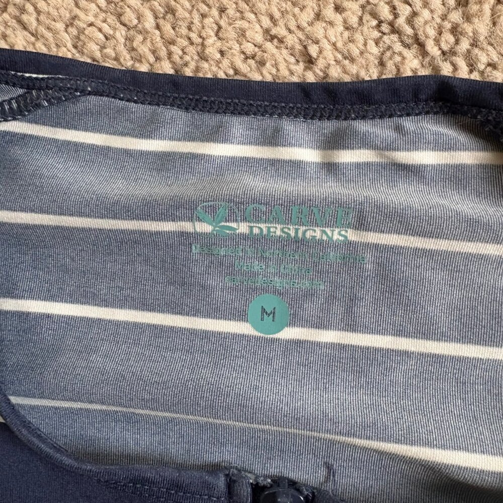 Carve Designs Rashguard Size M - Picture 3 of 3